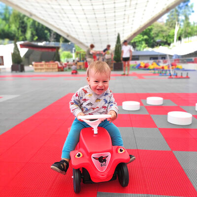 Bild vergrößern: Freifläche Bobbycar copyright JHedderich